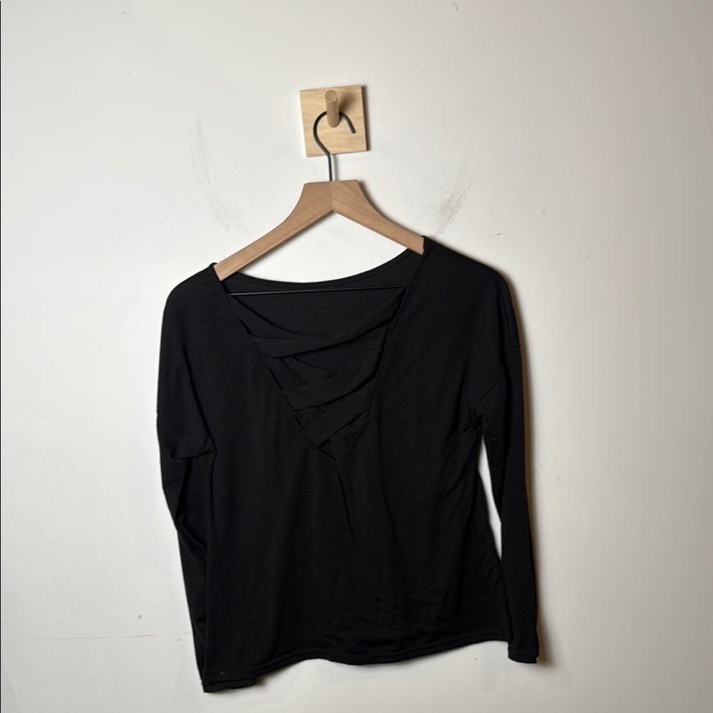 Women’s Black Criss Cross Back Detail Long Sleeve Shirt